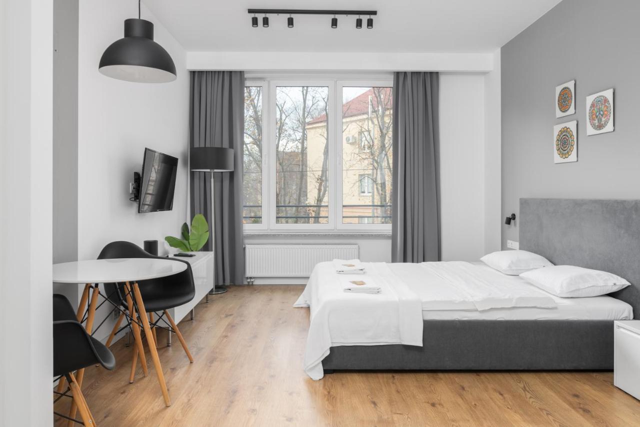 Warsaw Concierge Warszawa Zachodnia Apartment Exterior foto