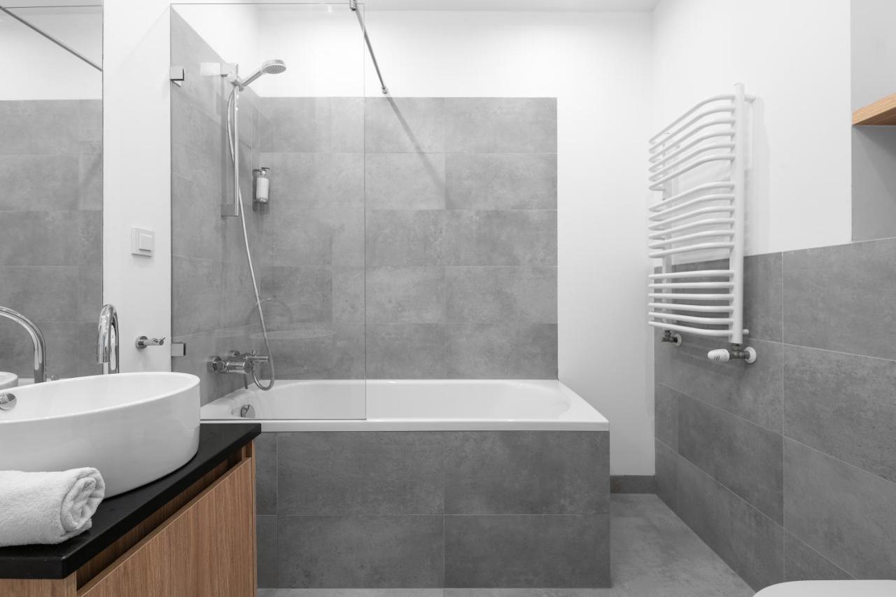 Warsaw Concierge Warszawa Zachodnia Apartment Exterior foto